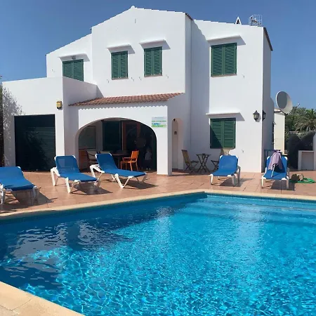 Oya * Cala'N Bosch (Menorca)